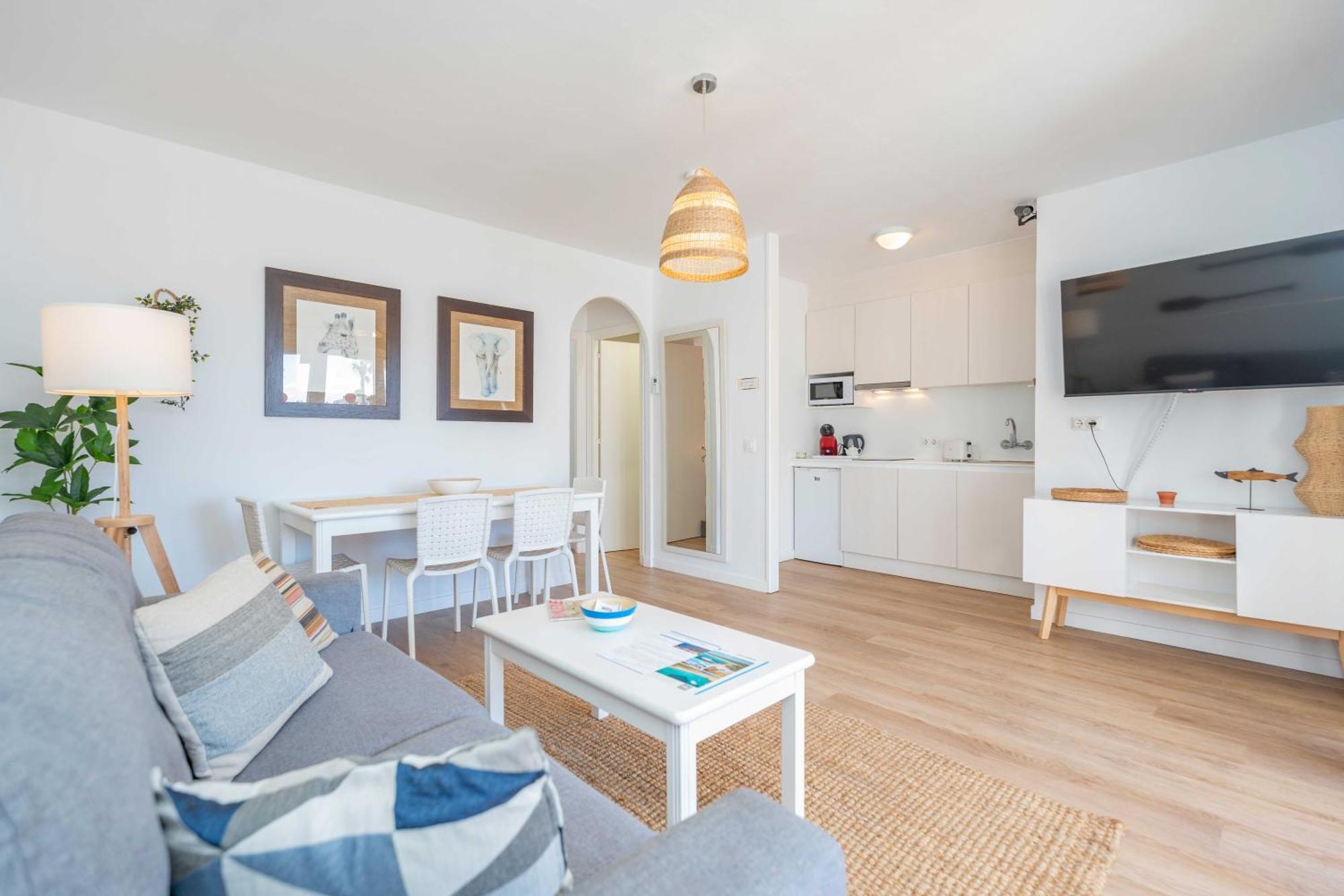 Siesta Mar Chill Out Apartment Cala En Porter  Exterior photo